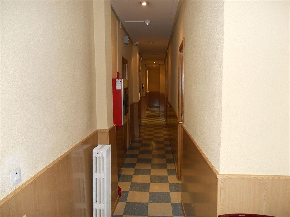 Hostal La Perla Asturiana Madrid Eksteriør billede