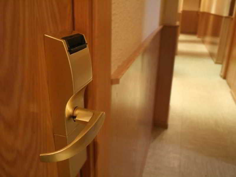 Hostal La Perla Asturiana Madrid Eksteriør billede