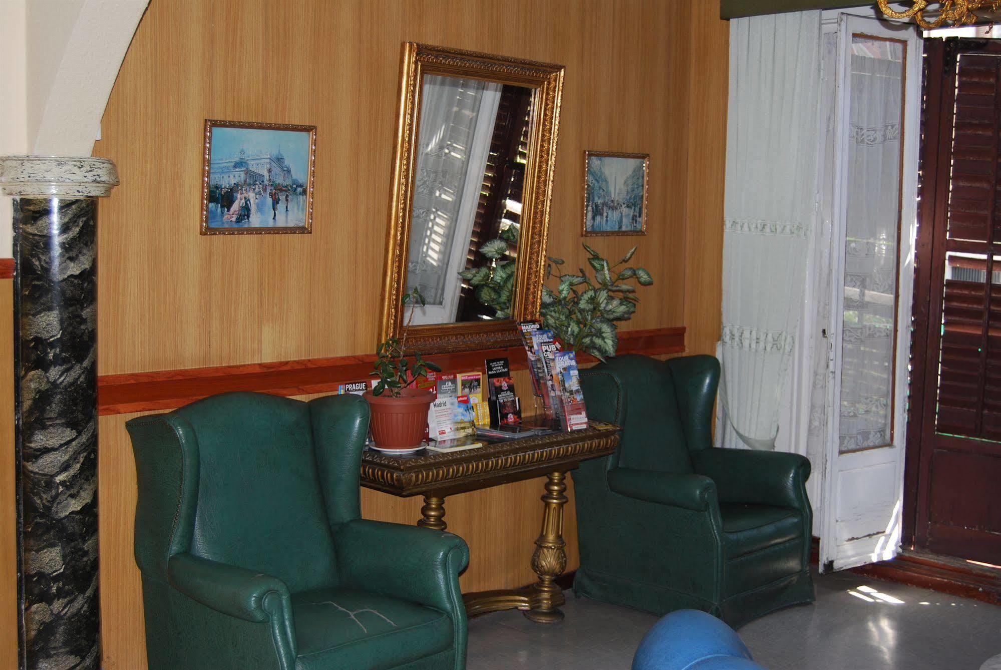 Hostal La Perla Asturiana Madrid Eksteriør billede