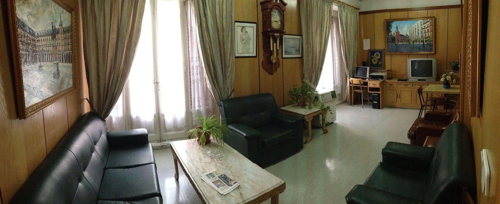 Hostal La Perla Asturiana Madrid Eksteriør billede